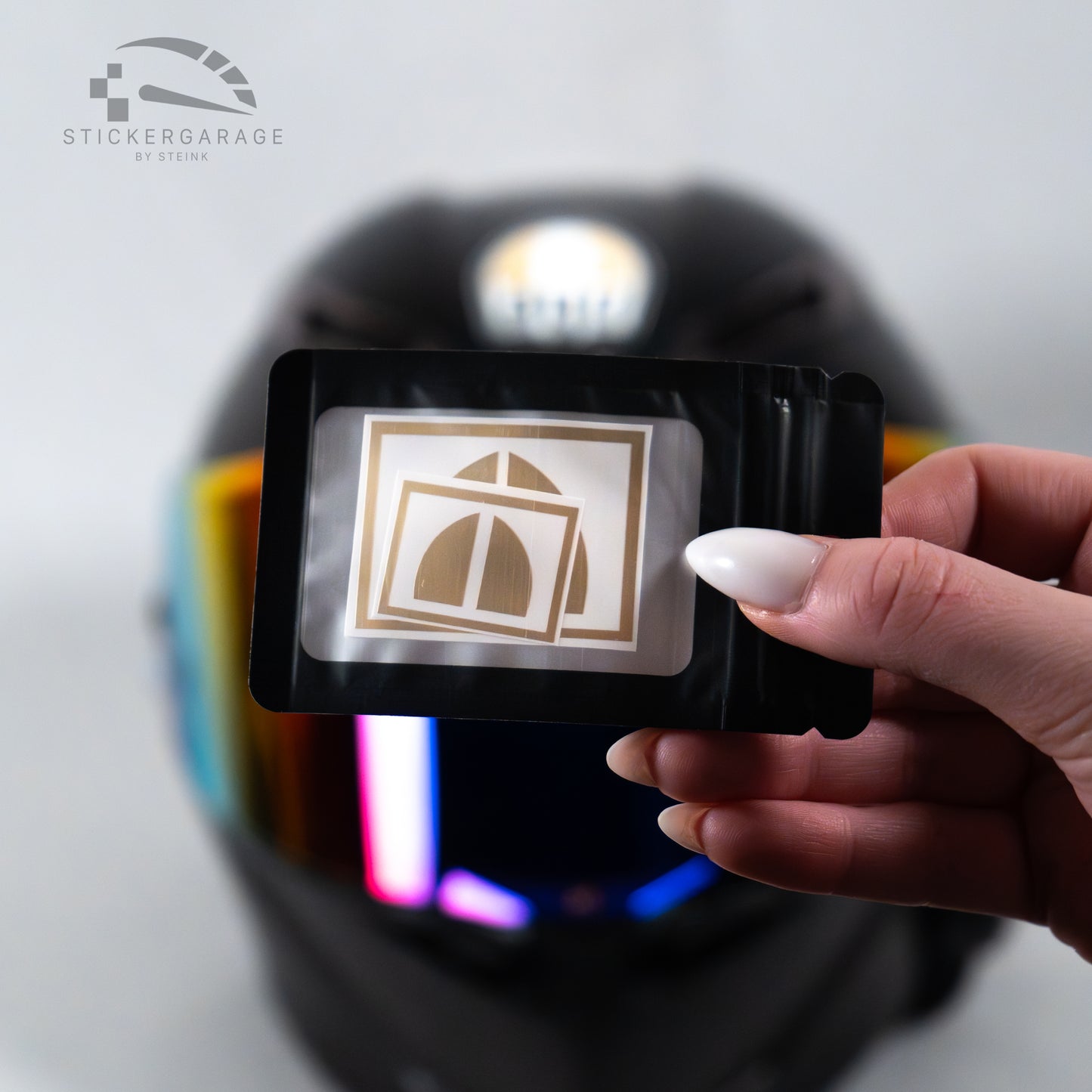 Logo Cover für AGV gold